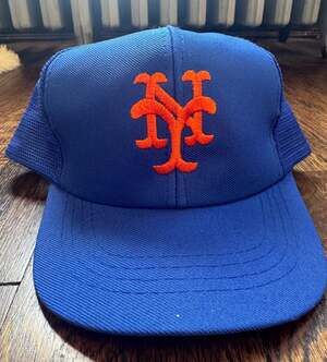 VINTAGE ‘80s New York NY Mets Trucker Snapback Cap Hat Sz. SM/MED ANNCO NWOT